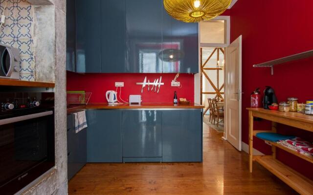 Bairro Alto 3 Bedroom Patio Flat!