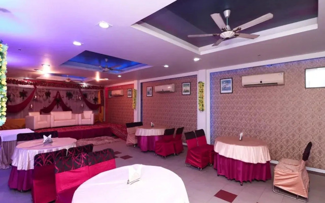 Hotel East Lite by OYO