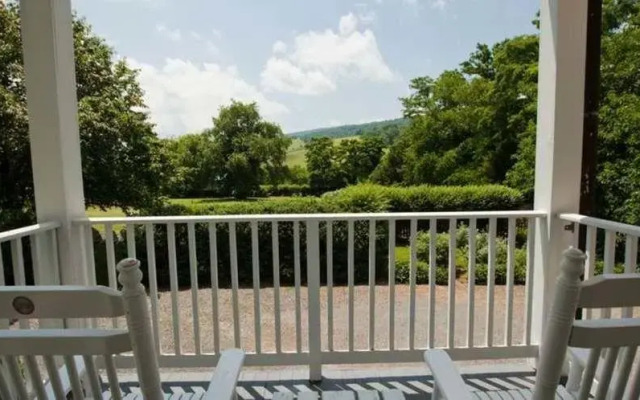 The Ashby Inn & Restaurant