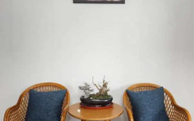 Wuyuan County Swallow Inn