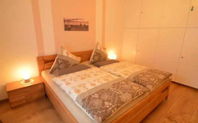 Spacious Apartment In Deudesfeld With Garden