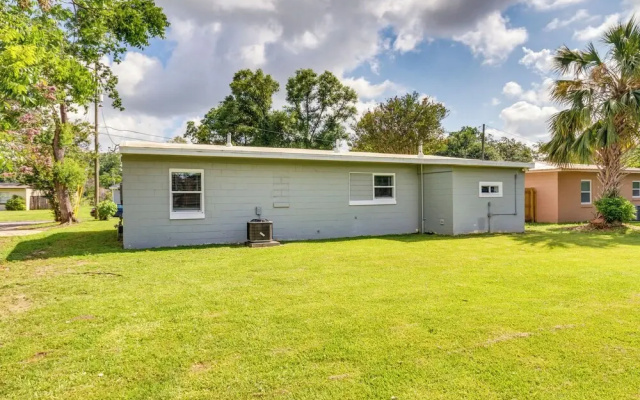 Pensacola Vacation Rental ~ 5 Mi to Beach!