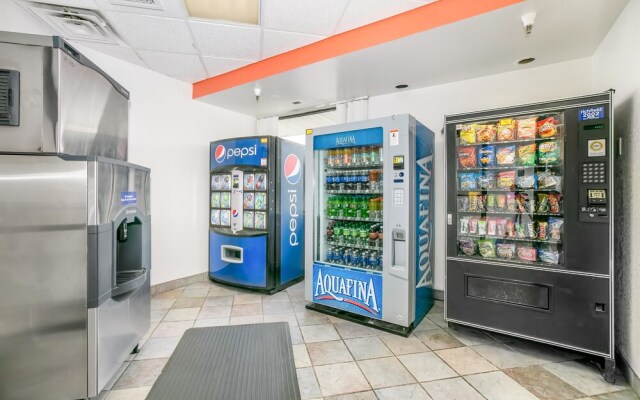 Motel 6 Minneapolis Airport - Mall of America