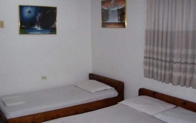 Hostal Calamar