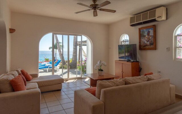 Family&Groups Steps from Beach, Villa Oceano, 4 BR