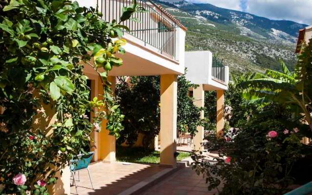 Lovidis Village