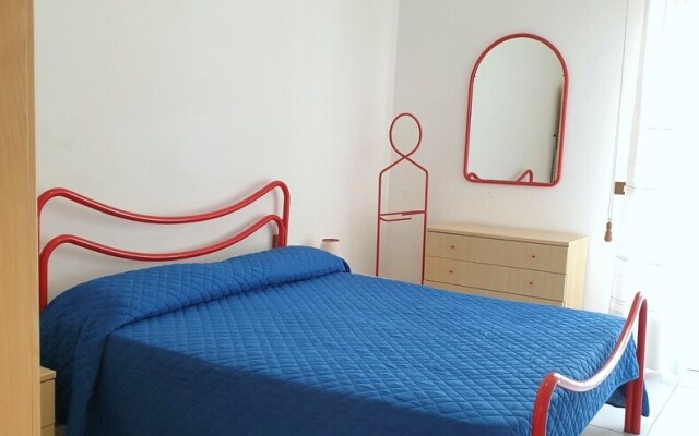 Delightful Seaside Flat With ac - Beahost