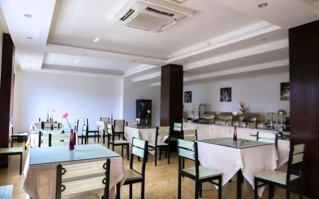 Kaili Business Hotel