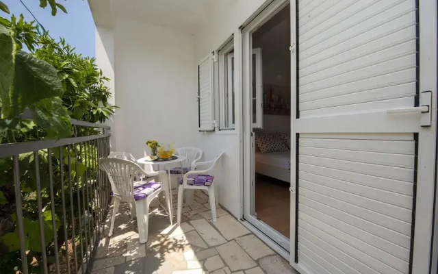 Spacious Apartment w. Balcony, big Garden & Grill