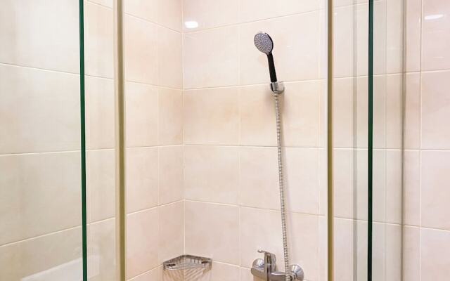 Spacious And Nice 3Br At Essence Dharmawangsa Apartment