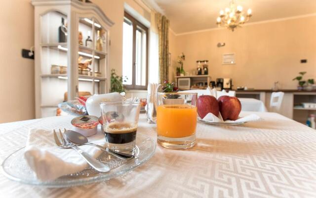 Villa Malvasio Elegant Retreat in Sassari with Private Jacuzzi Room