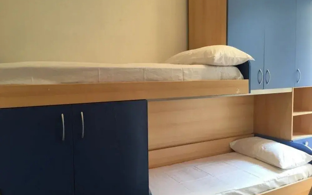 Iris Apartment