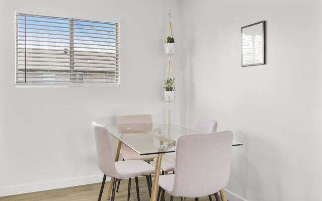 Contemporary Condo in Central Biltmore