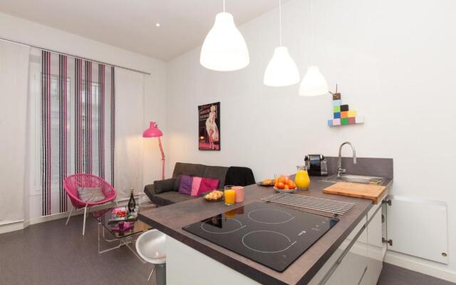 Marylin 2 pièces 3 étoiles, plein coeur de Cannes, 5mn Palais et plages - Apartment in 戛纳 - Photo 2