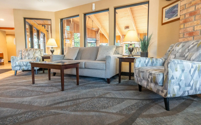Quality Inn & Suites Sun Prairie Madison East