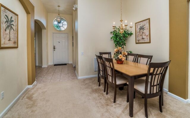 8147 fan Palm way