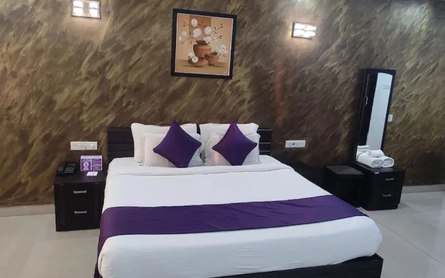 Purple Beds by VITS Daman