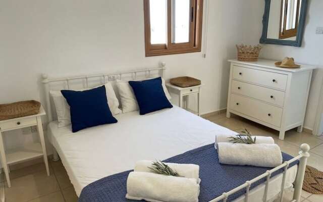 Spacious Luxury Private Sea View Villa