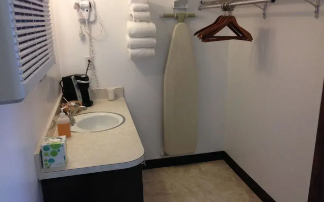 Sultan, Dutch Cup Motel