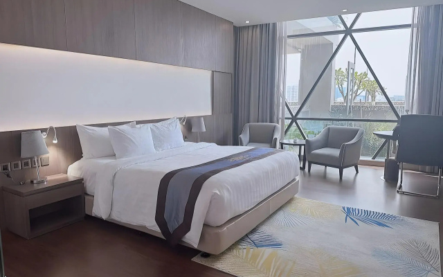The Mira Central Park Hotel