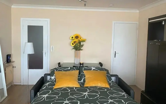 Beautiful 1-bed Apartment in Oostende