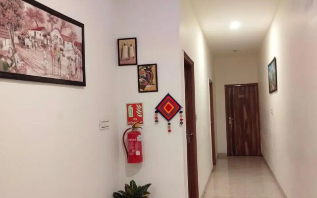 OYO 22115 Hotel D Plaza