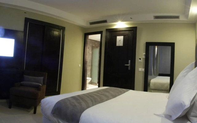 Radisson RED Hotel London Heathrow