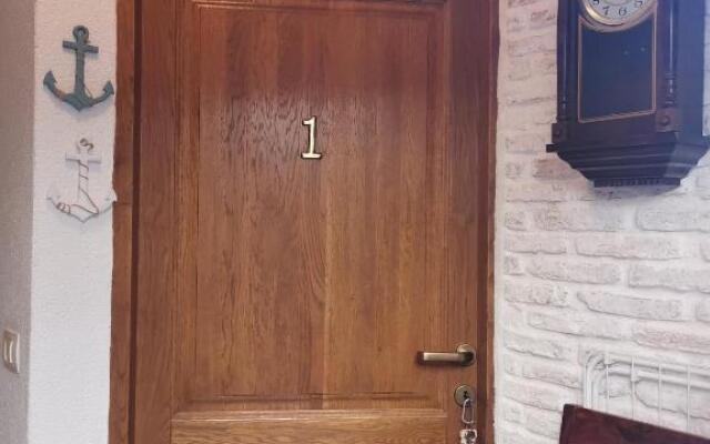 Apartment Giulio - 10mt to the beach