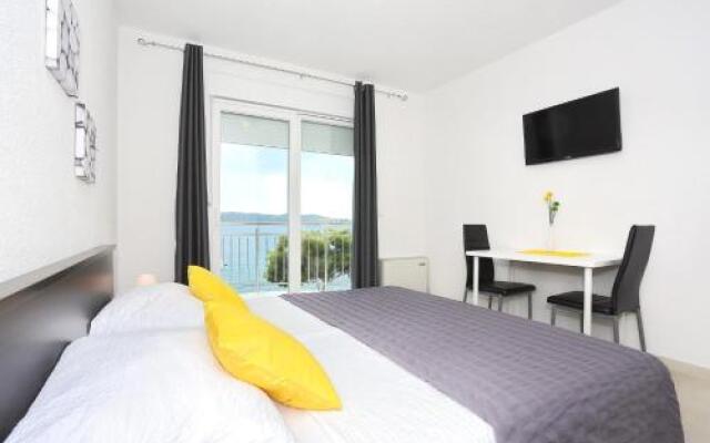 Apartments Dado Trogir