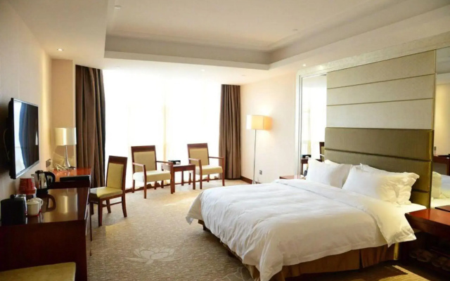 Yunyang Huatian Hotel