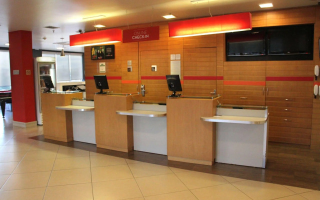 ibis Montes Claros Shopping
