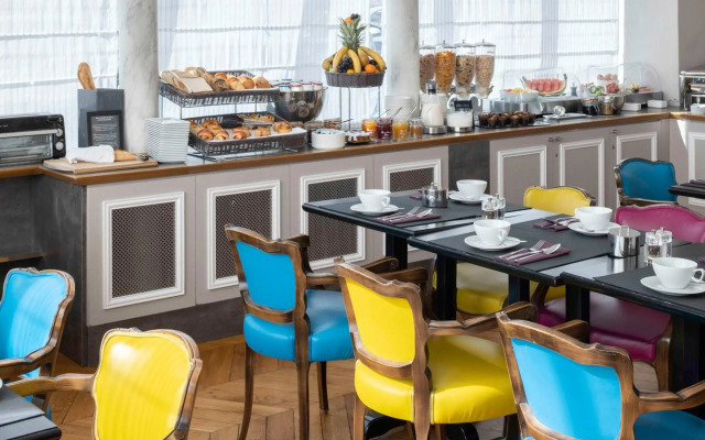 Hôtel Bradford Elysées – Astotel