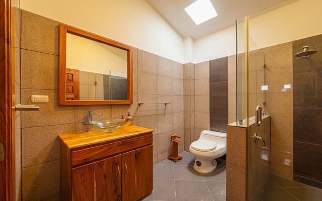 Absolute Beach Front House With Secure Parking
