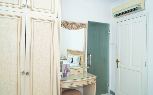 Stylish 3Br For 6 Pax At Puri Garden Apartment