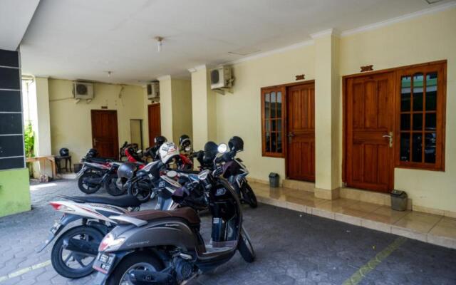 OYO 1338 Hotel Sartika