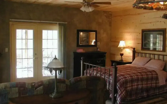 Poncho's and Lefty's Hideout