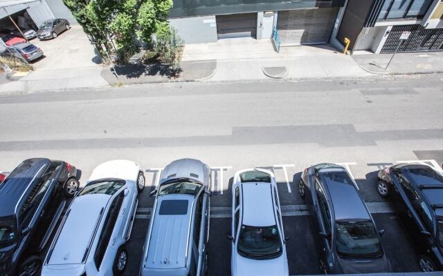 Stunning Bright Apartment At Hawthron/Glenferrie Station