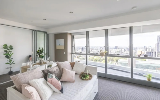 Airhome Brisbane CBD Apartments