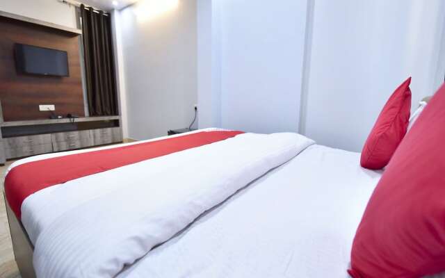 Collection O 12421 Hotel GT View