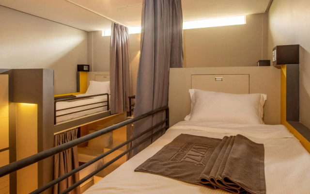 The Twizt Lifestyle Hostel & Hotel