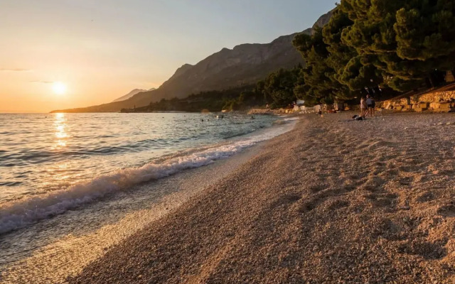 Nice Apartment in Gradac