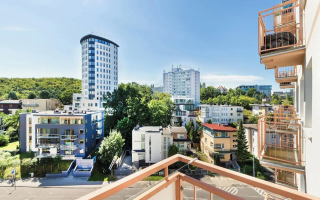 Bright Apartment Gdynia for 4 by Renters