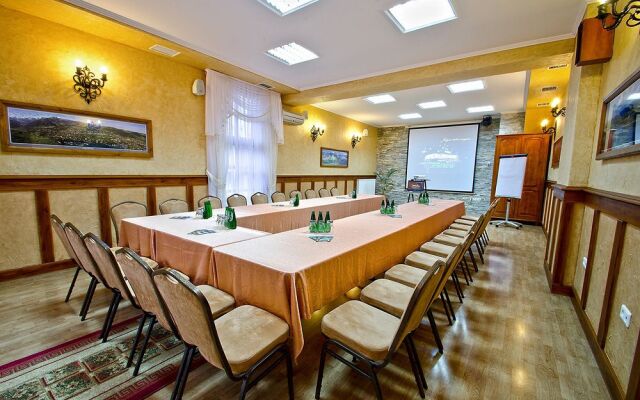 Hotel Toporów