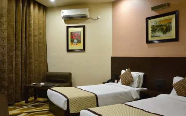 Hotel Surya Executive