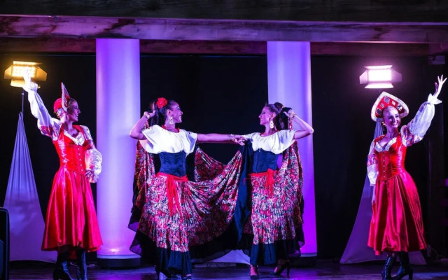 Terraced House in Vidauban With Pool