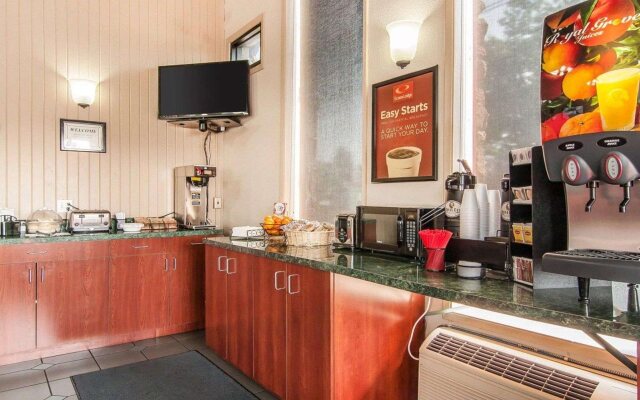 Bend Inn & Suites