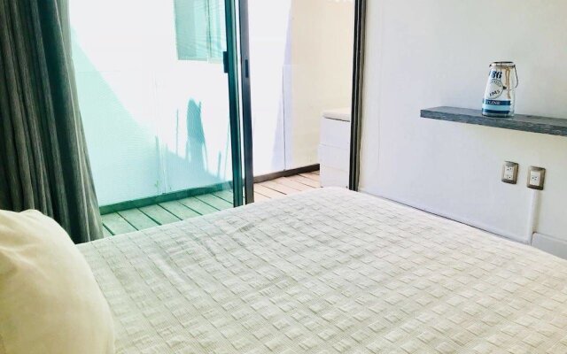 Penthouse 5th Ave Rooftop + Jacuzzi