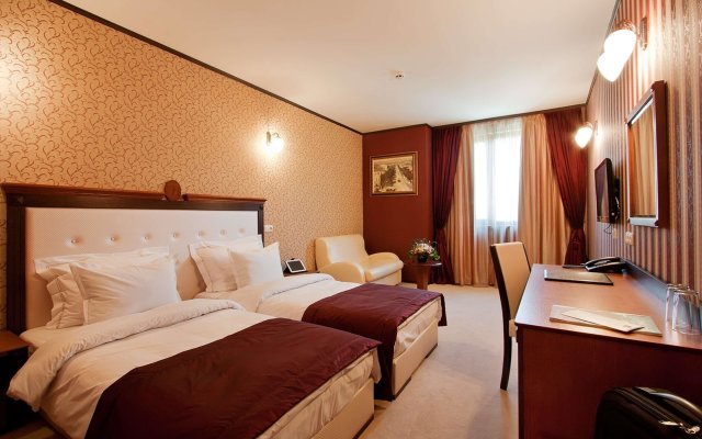 Best Western Plus Bristol Hotel