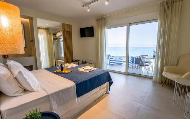 La Mer Bleue Boutique Suite