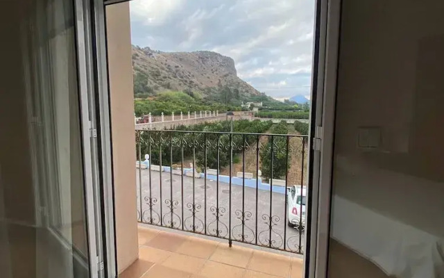 Complete, Spacious House, With Pool and Surrounded by Nature